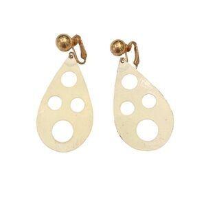 Vintage 1960’s gold tone & ivory oval metal dot clip on earrings